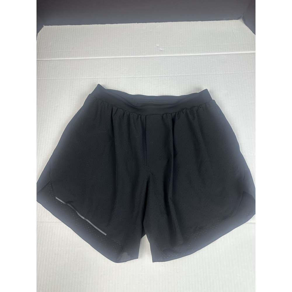Lululemon Men's Fast and Free Lined 6-inch Shorts, Size Medium Black